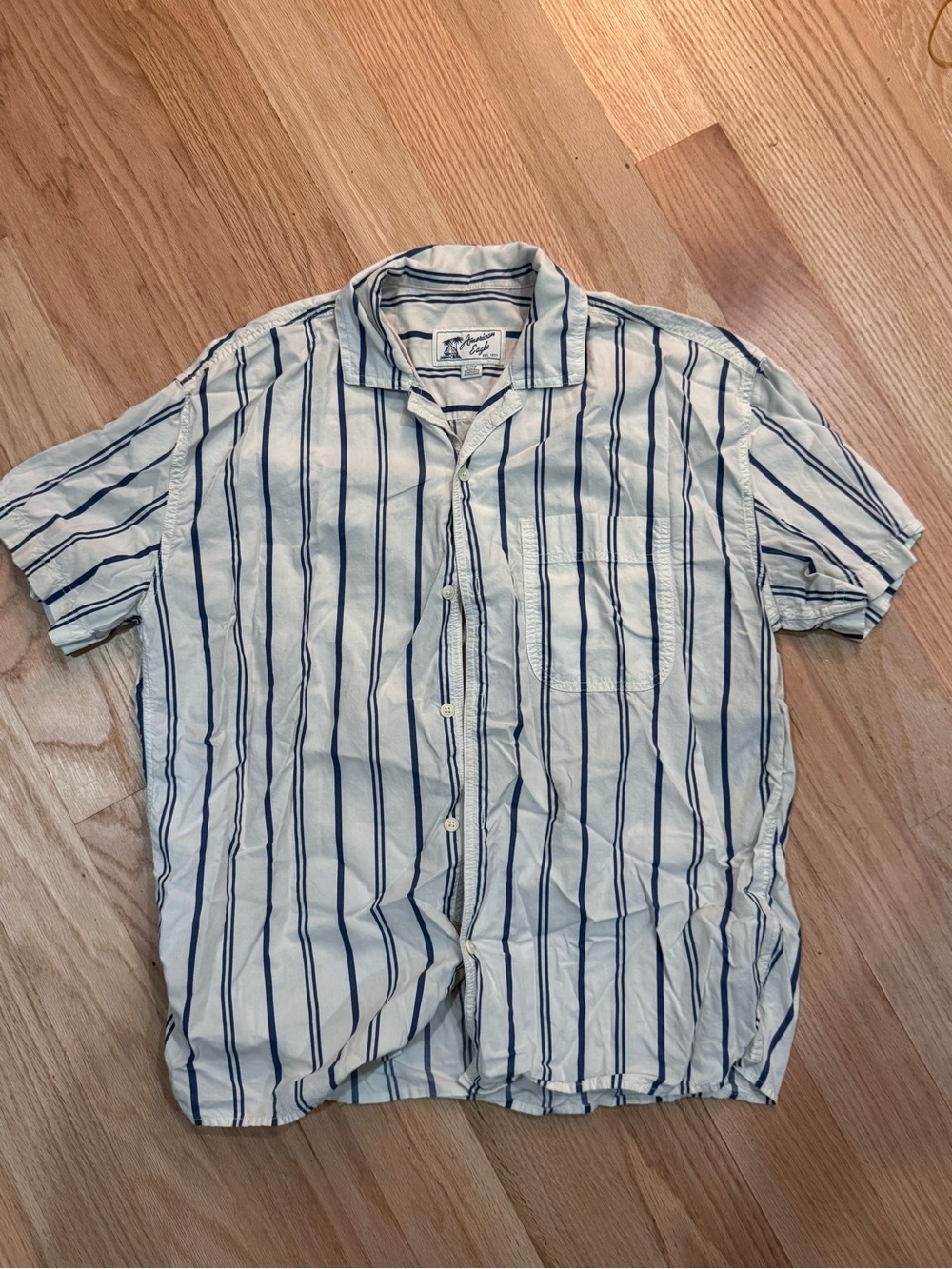 American Eagle Outfitters Short-Sleeve Button-Down Shirt in White and Navy
